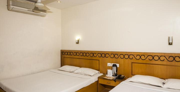 Hotel Saluja Residency à Siliguri Extérieur photo