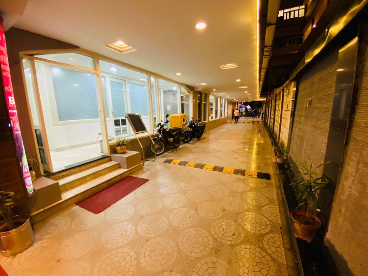 Hotel Saluja Residency à Siliguri Extérieur photo